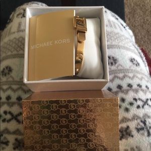 Michael Kors bangle bracelet- Gold